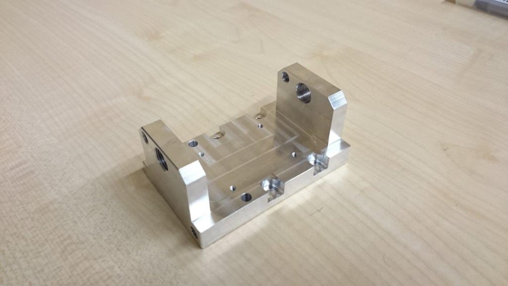 CNC fræsning i aluminium - LS Spånteknik ApS